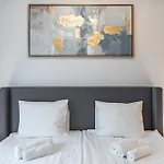 Apartmán Sea View Family In Kalaranna District With Balcony And Free Parking