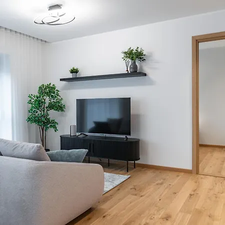 Apartament Sea View Family In Kalaranna District With Balcony And Free Parking