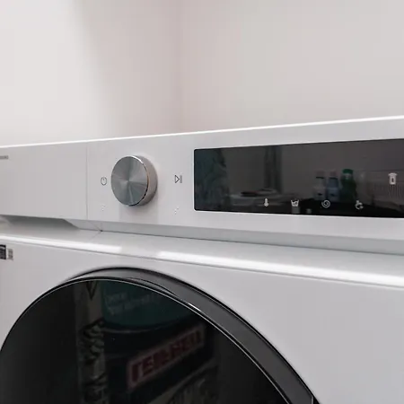 Sea View Family In Kalaranna District With Balcony And Free Parking *