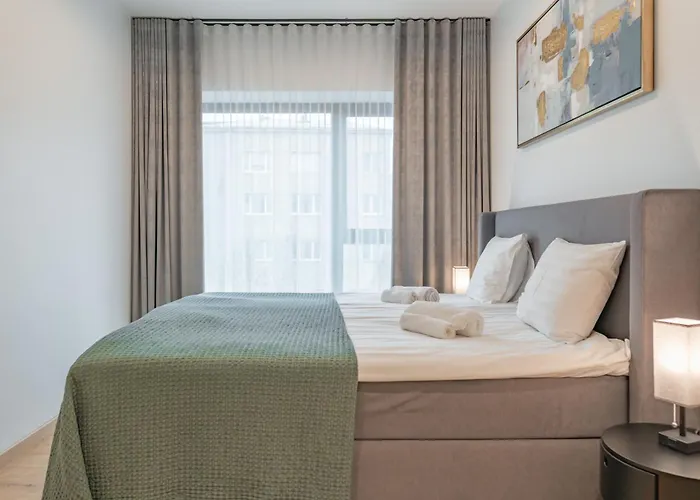 아파트 Sea View Family In Kalaranna District With Balcony And Free Parking